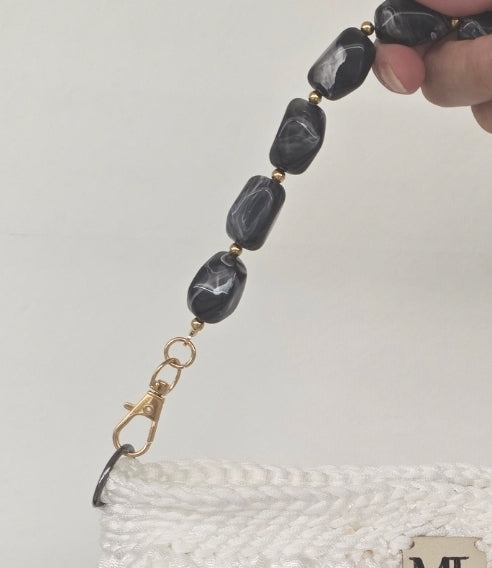 Noir Blanc Crochet Bag
