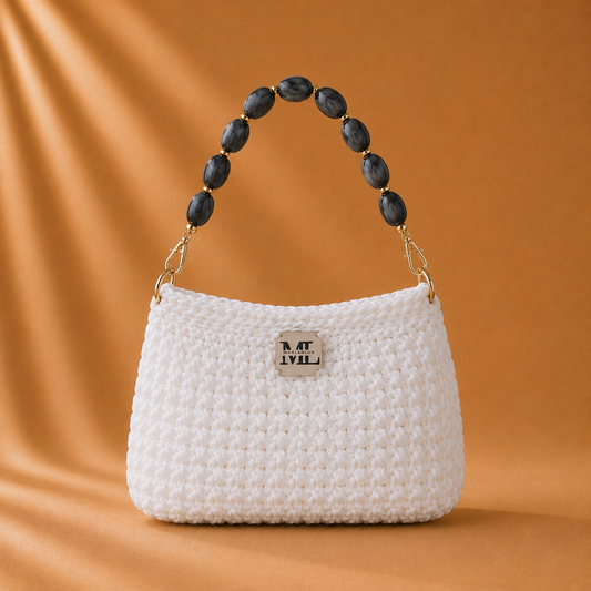 Noir Blanc Crochet Bag