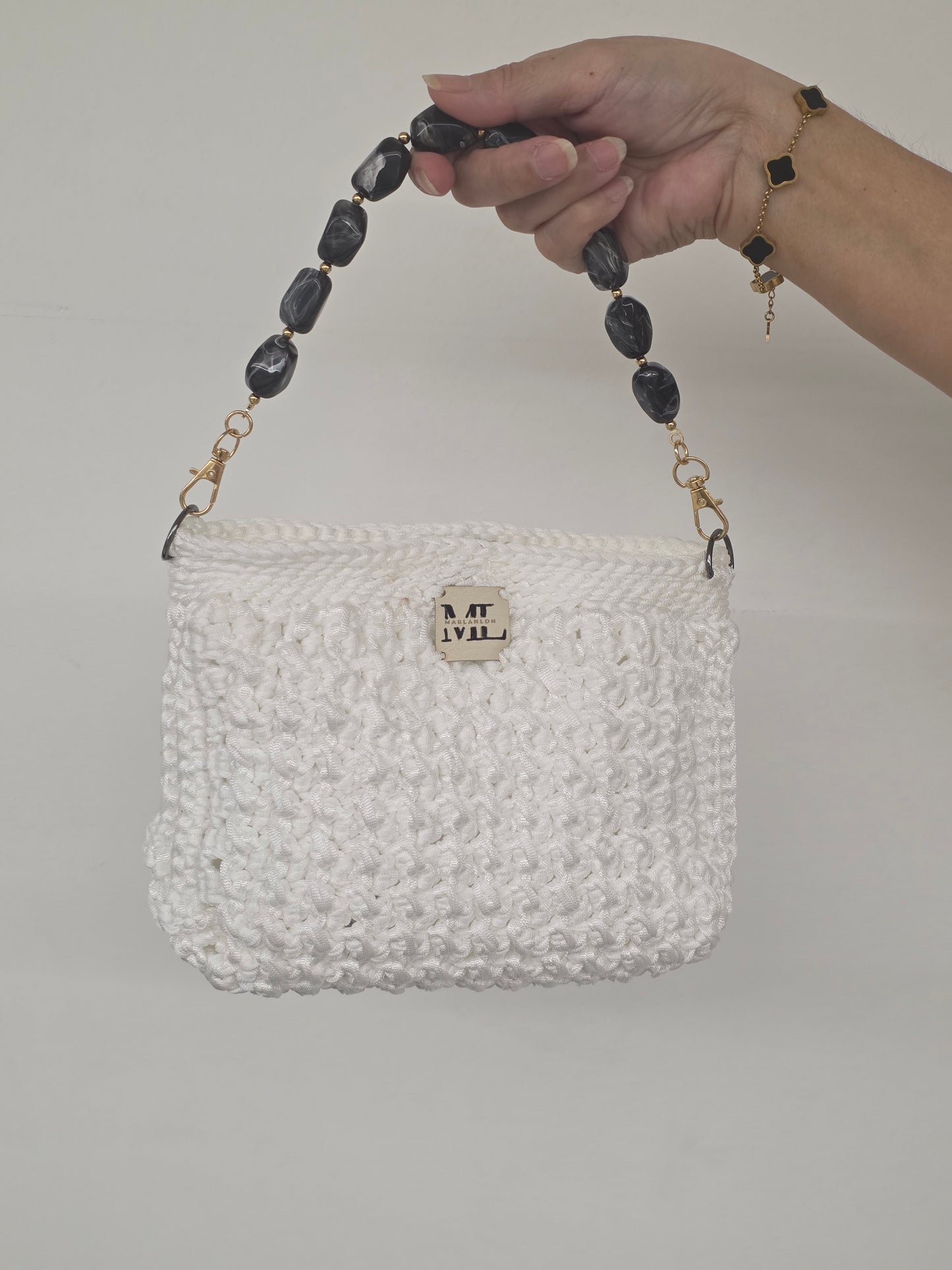 Noir Blanc Crochet Bag
